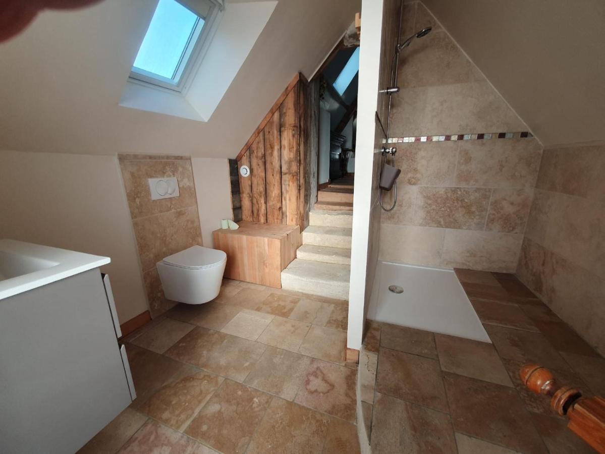 De La Salle Gite 8 Personnes A La Campagne Avec Jacuzzi 4 Chambres 3 Wc Rivarennes  Exterior foto