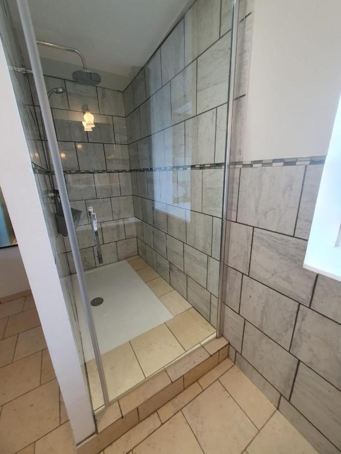 De La Salle Gite 8 Personnes A La Campagne Avec Jacuzzi 4 Chambres 3 Wc Rivarennes  Exterior foto