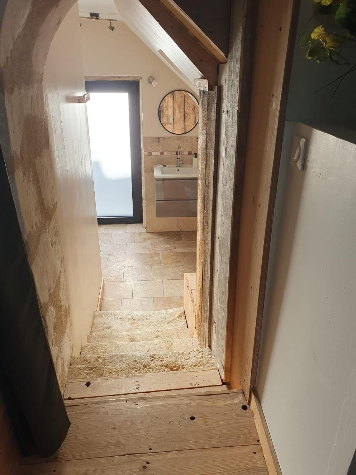 De La Salle Gite 8 Personnes A La Campagne Avec Jacuzzi 4 Chambres 3 Wc Rivarennes  Exterior foto